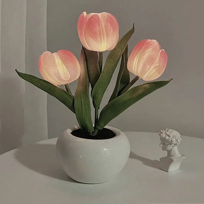 Tulip Table Lamp LED Bedside Lamp Simulation Flower Bouquet Bedroom Bedside Romantic Atmosphere Birthday Gift Home Decoration